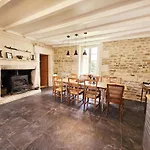 La Spacieuse Maison Des Miots