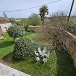 La Spacieuse Maison Des Miots *
