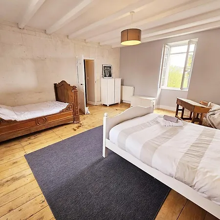 La Spacieuse Maison Des Miots Hiersac