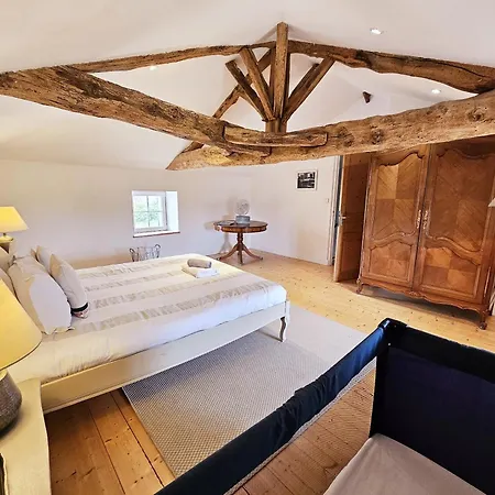 La Spacieuse Maison Des Miots