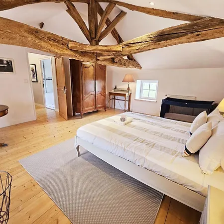 La Spacieuse Maison Des Miots