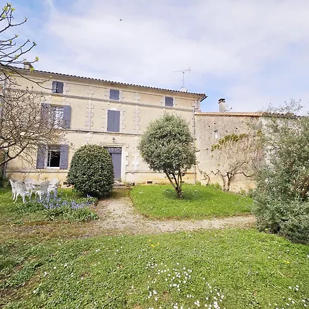 La Spacieuse Maison Des Miots *