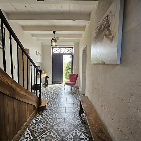 La Spacieuse Maison Des Miots *