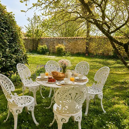 La Spacieuse Maison Des Miots Semesterbostad