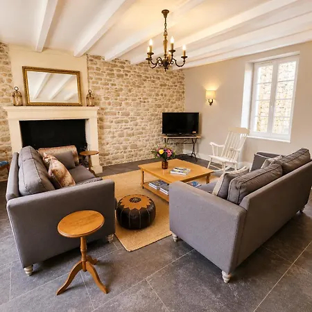 La Spacieuse Maison Des Miots